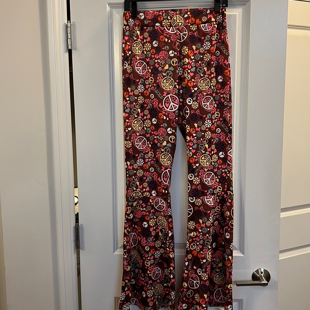 Woman’s 70’s style flare leggings